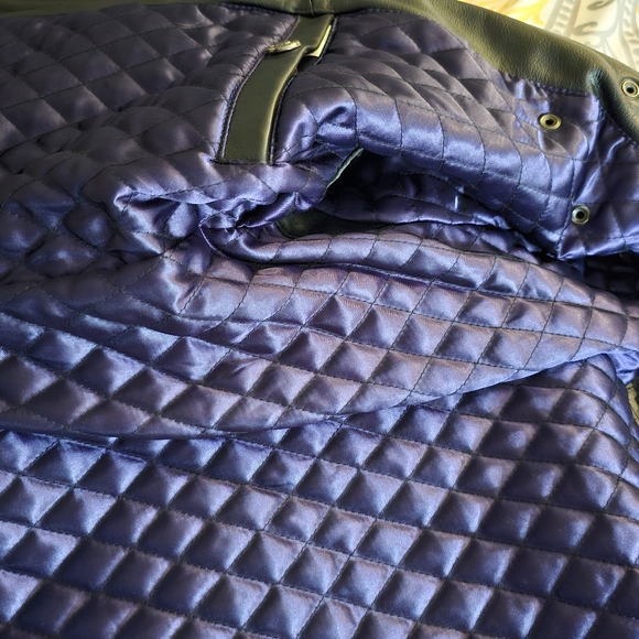 Harley Davidson Leather Crop Jacket - Picture 7 of 15